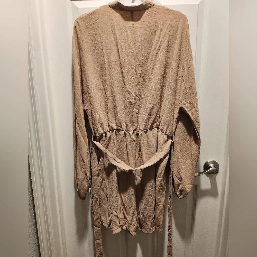 Tan Rumper - Picture 2 of 3
